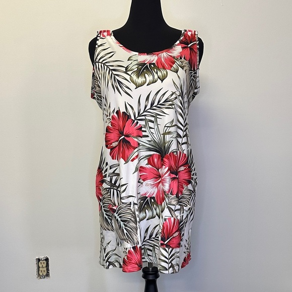 Dresses & Skirts - Floral White & Red Tropical Shift Dress size large